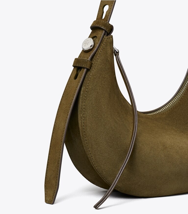 Tory Burch diseñador bolsos de hombro Bolso en media luna de gamuza Romy en Dark Olive detalle
