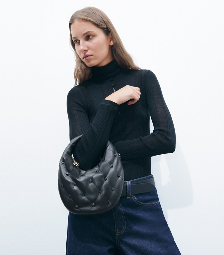 Tory Burch diseñador bolsos bandolera Bolso luna creciente Bunny Knot en BLACK accesorio en modelo