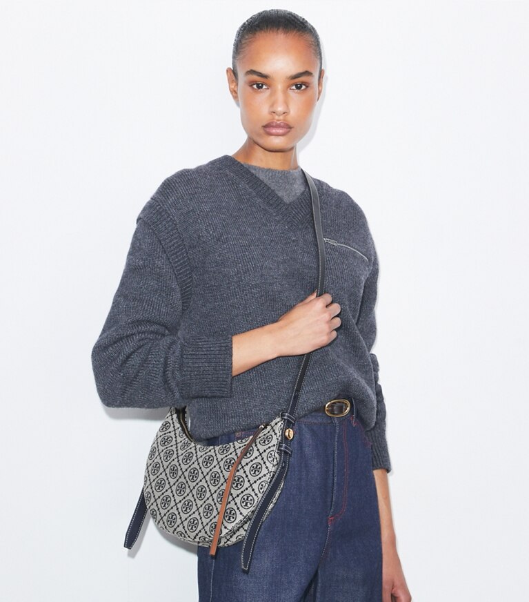 Tory Burch diseñador bolsos de hombro Bolso Romy Half Moon con monograma T en Tory Navy adicional en modelo