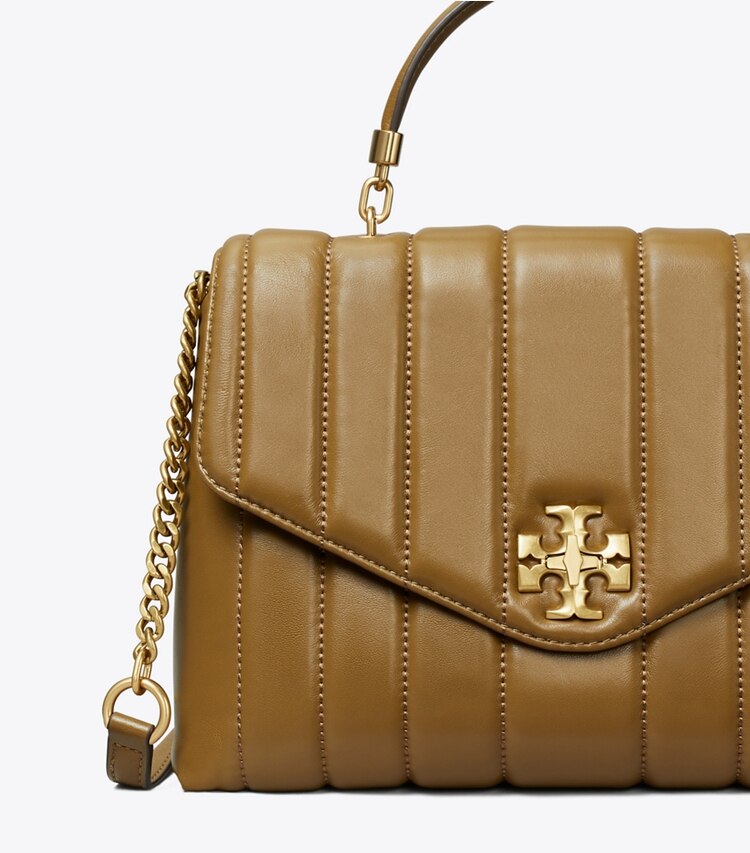 Tory Burch diseñador bolsos satchel Bolso satchel acolchado Kira en TOASTED SESAME / Rolled Gold detalle