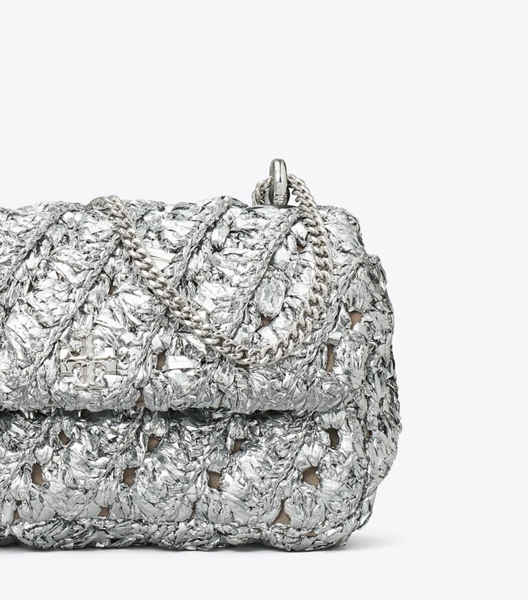 Tory Burch diseñador bolsos bandolera Bolso tejido con solapa Mini Kira en Silver detalle
