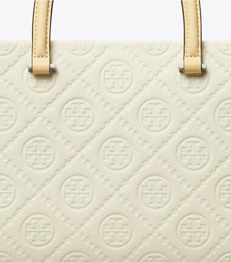 Tory Burch diseñador bolsos tote Bolso tote con asa superior con monograma de T de piel granulada en Warm White detalle