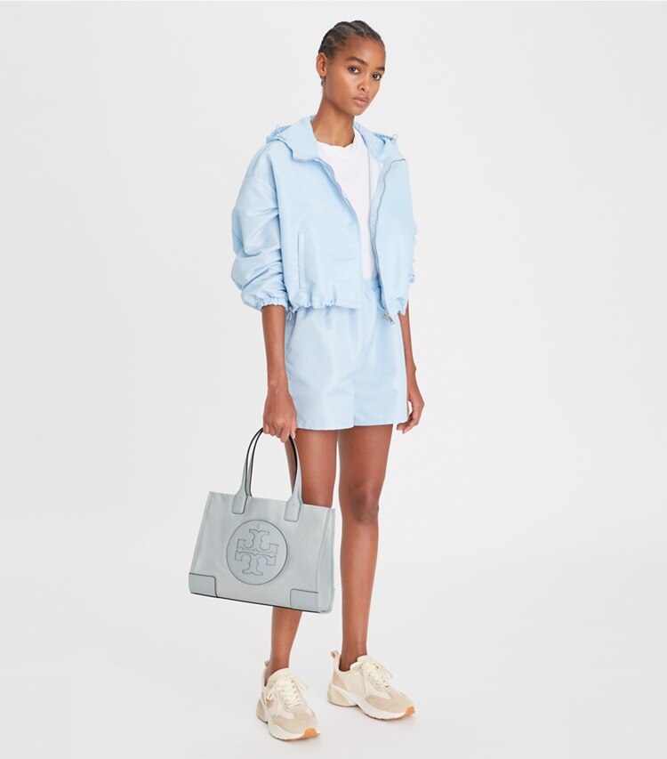 Tory Burch diseñador bolsos tote Bolso tote pequeño Ella en Powder Blue accesorio en modelo