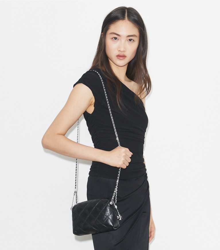 Tory Burch designer borse a spalla Borsa Fleming Soft a tracolla effetto invecchiato in Black angle