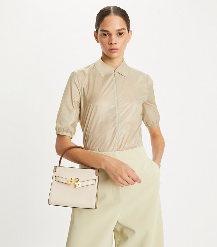 Tory Burch designer borse a spalla Borsa Petite Double Lee Radziwill in New Cream accessory on model