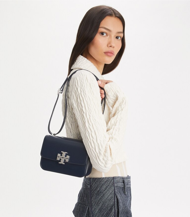 Tory Burch designer borse a tracolla Borsa piccola Eleanor in New Navy angle