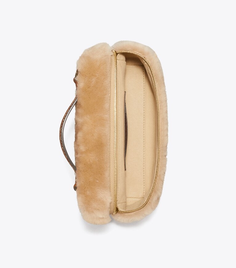 Tory Burch designer borse a spalla Borsa Romy Slim con manico superiore in shearling in Teddy superiore