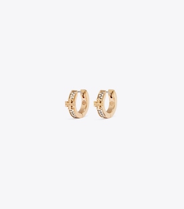 Tory Burch designer boucles d'oreilles Boucles d’oreilles huggies à pavé Icon dans Tory Gold / Crystal de face