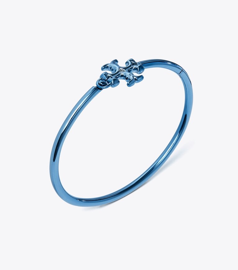 Tory Burch diseñador pulseras Brazalete rígido con bisagra Eleanor en Ice Blue detalle