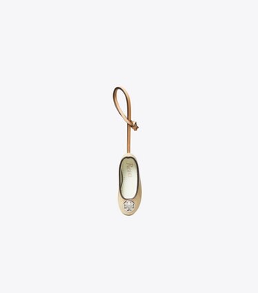 Tory Burch designer bijoux de sac et porte-clés Breloque pour sac ballerine Reva dans Praline / Silver de face