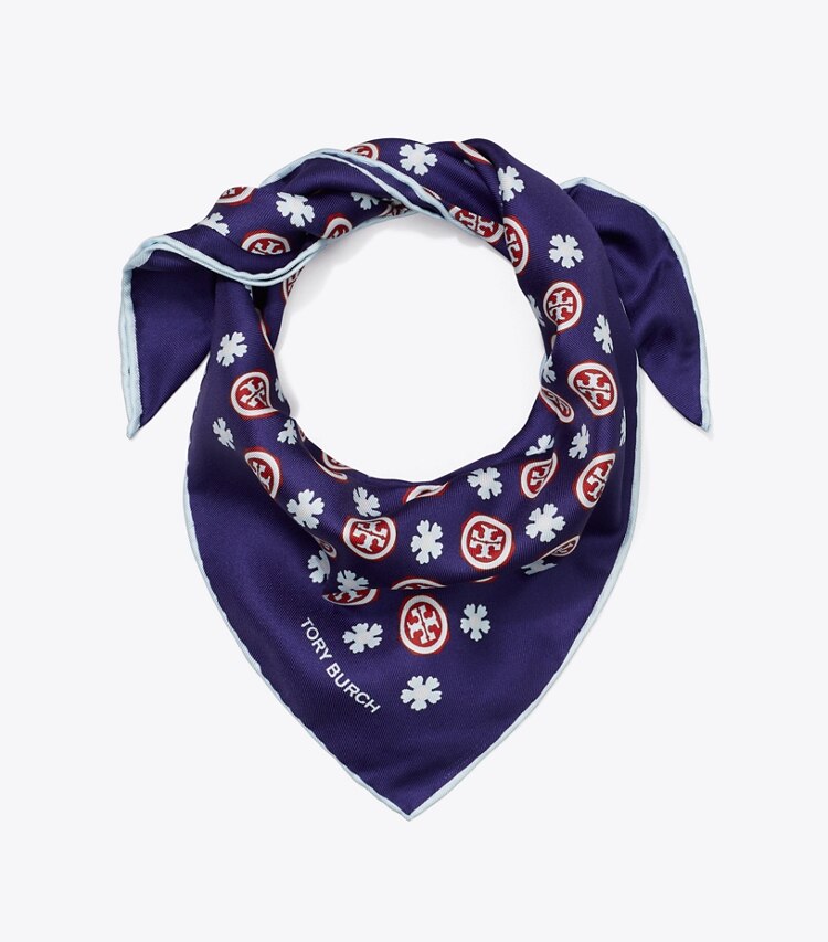 Tory Burch diseñador bufandas Bufanda triangular con logo floral en Navy Floral Logo plegado
