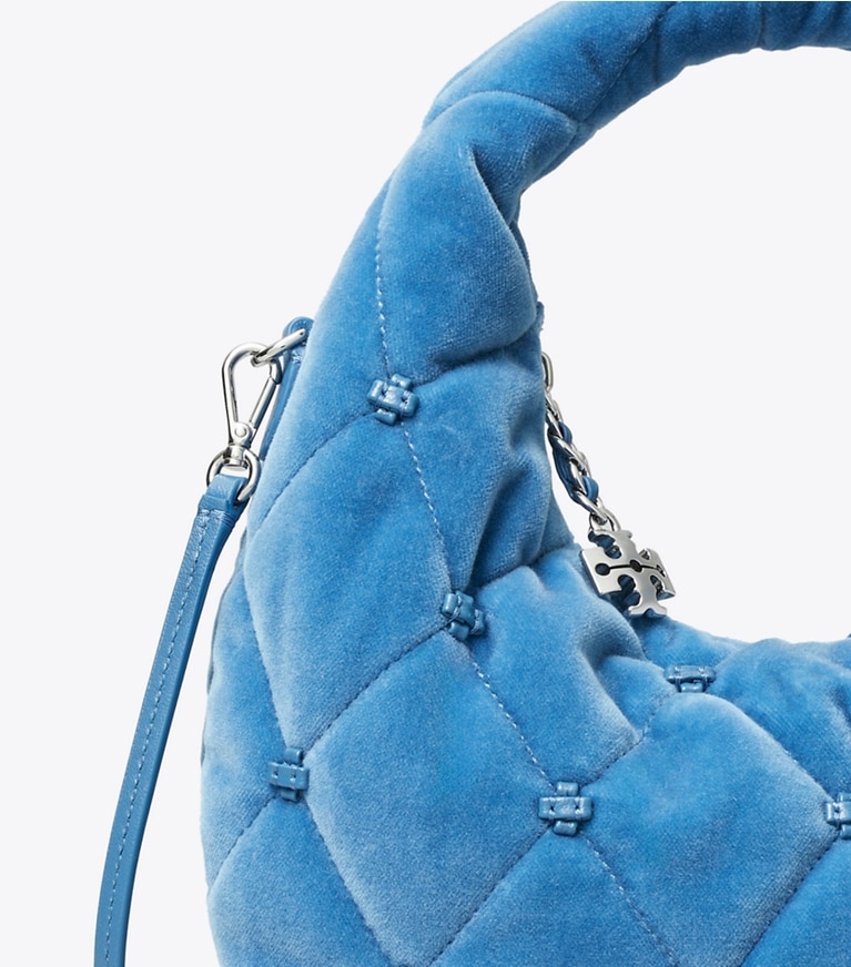Tory Burch designer crossbody bags Bunny Knot Crescent Bag aus Samt in Steel Blue detail