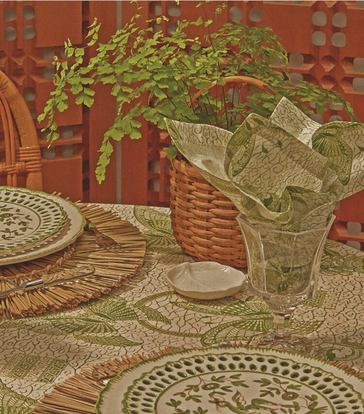 Tory Burch designer linens Butterfly Batik Dinner Napkin, Set of 4 in Green editorial