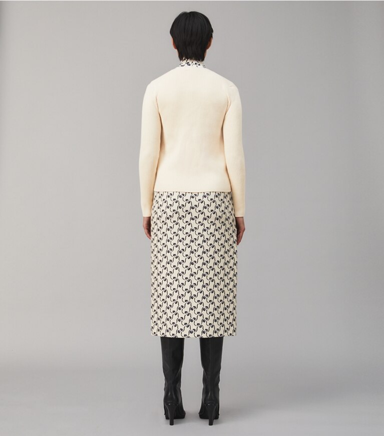 Tory Burch diseñador suéteres Cárdigan acanalado de lana merino en French Cream parte posterior en modelo