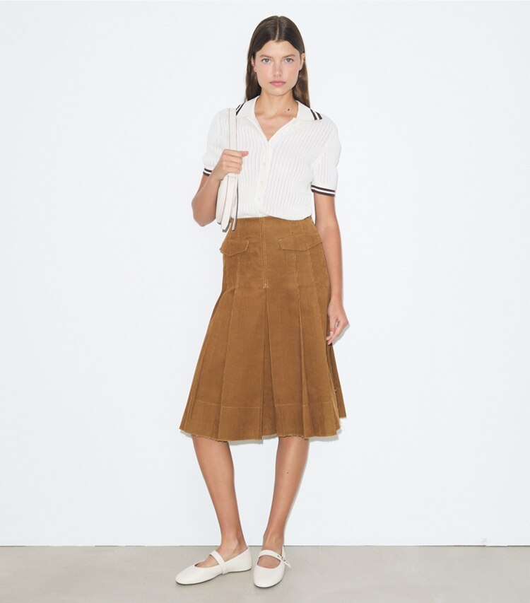 Tory Burch diseñador suéteres Cárdigan de algodón pointelle en New Ivory / 70'S BOTANICAL BROWN frente en modelo