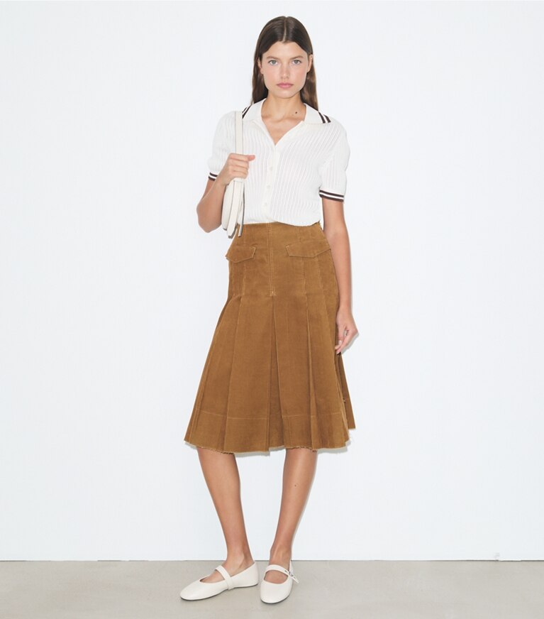 Tory Burch diseñador suéteres Cárdigan de algodón pointelle en New Ivory / 70'S BOTANICAL BROWN frente en modelo