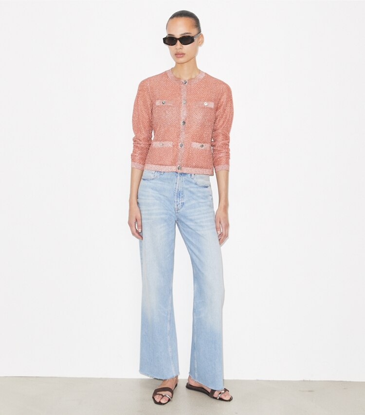 Tory Burch diseñador suéteres Cárdigan de malla Kendra en Copper / Soft Pink frente en modelo