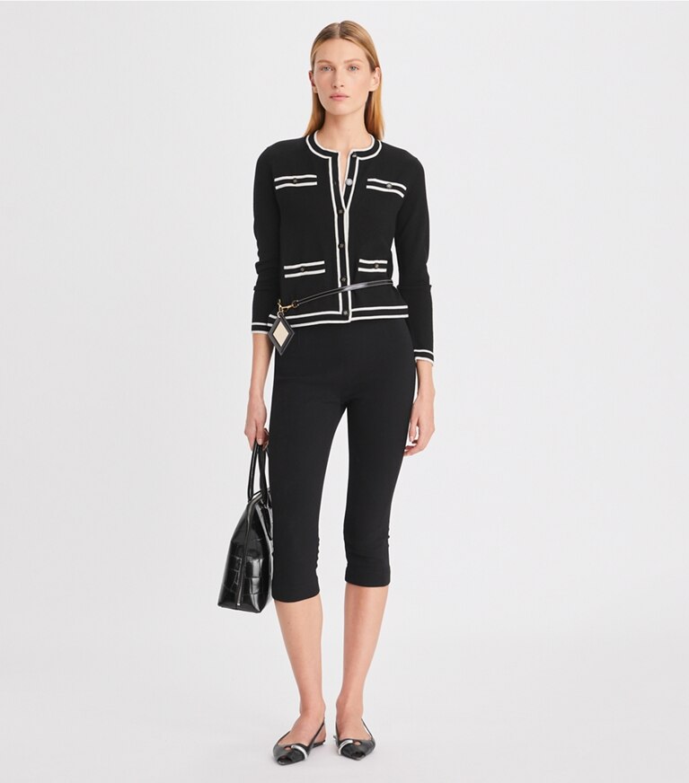 Tory Burch diseñador suéteres Cárdigan Kendra en Black / French Cream frente en modelo