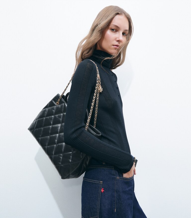 Tory Burch designer sac à main Cabas Fleming in BLACK additional on model