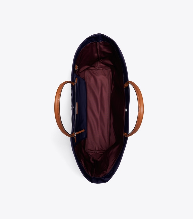 Tory Burch designer cabas Cabas réversible Ella Twist dans Navy vue du dessus