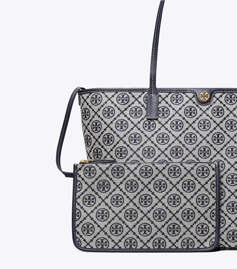 Tory Burch designer cabas Cabas zippé T Monogram in Tory Navy angle