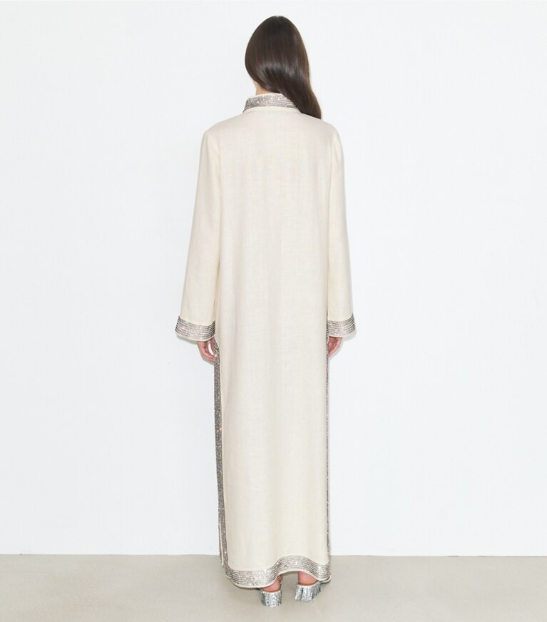 Tory Burch diseñador vestidos Caftán de lino con adornos en New Ivory parte posterior en modelo