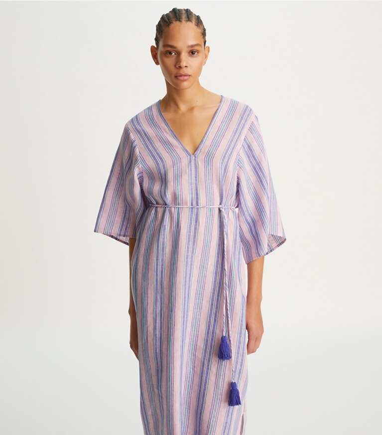 Tory Burch diseñador ropa de playa Caftán de rayas en PURPLE STRIPE en el modelo (detalle)