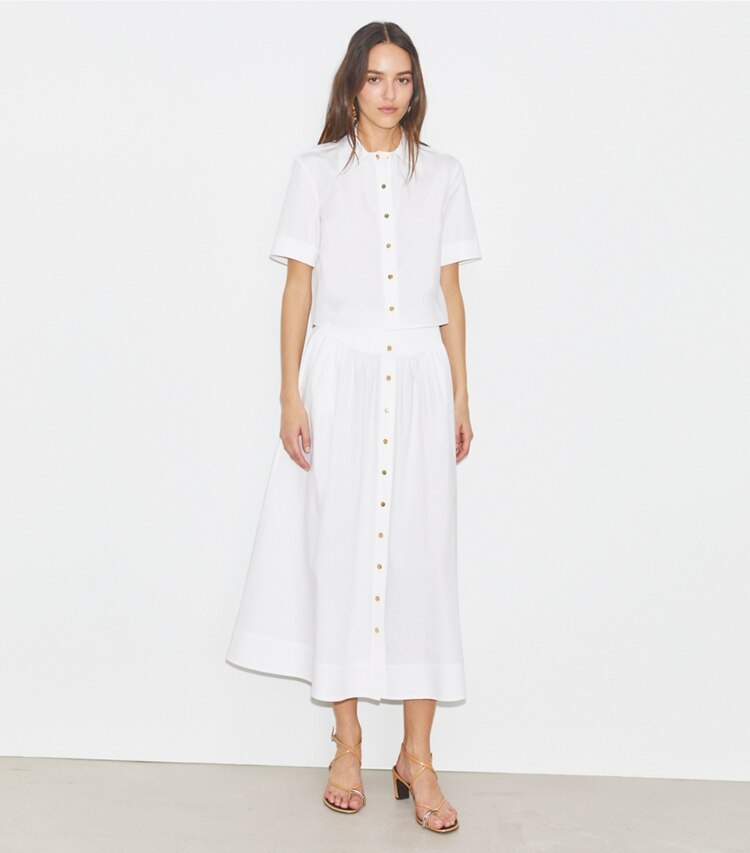 Tory Burch designer tops Camicia Camp in popeline in White parte anteriore su modella