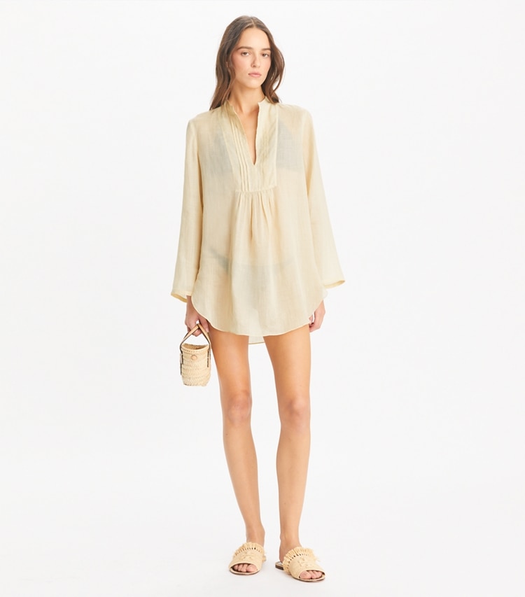 Tory Burch designer copricostume Camicia da spiaggia in ramia in Birch parte anteriore su modella