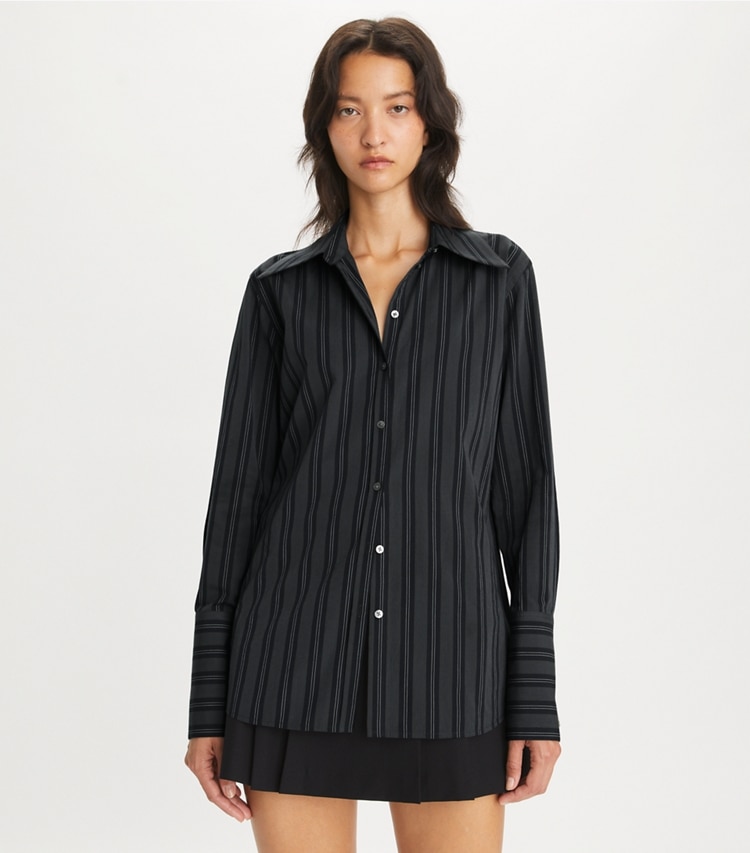 Tory Burch designer tops Camicia in cotone con risvolto in Navy Blue on model detail