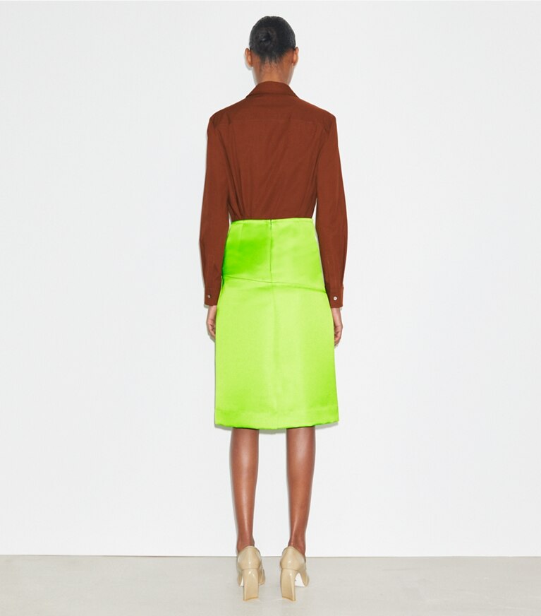 Tory Burch designer tops Camicia in popeline di cotone in Rich Manogany on model back