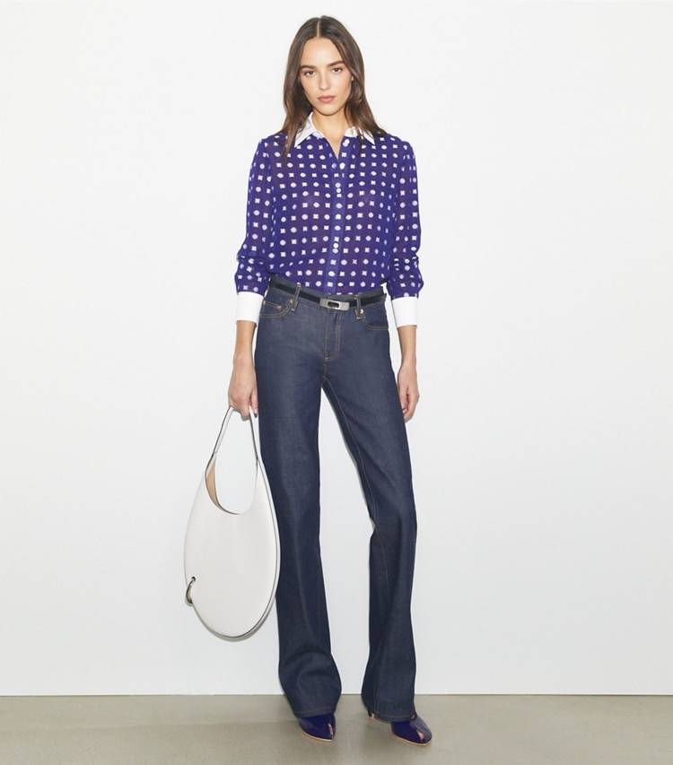 Tory Burch designer tops Camicia jacquard color-block in Ballpoint Ink Nothing Ditsy parte anteriore su modella