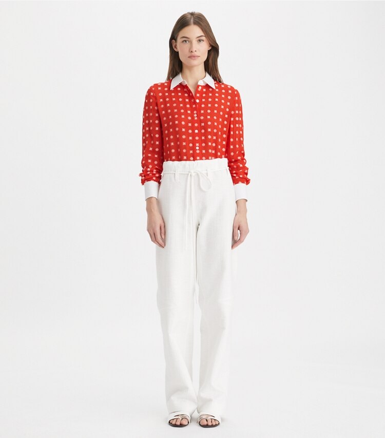 Tory Burch designer tops Camicia jacquard color-block in Pepperoncini Nothing Ditsy parte anteriore su modella
