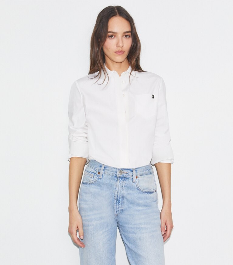 Tory Burch diseñador tops Camisa de poplín de algodón en White detalle en modelo