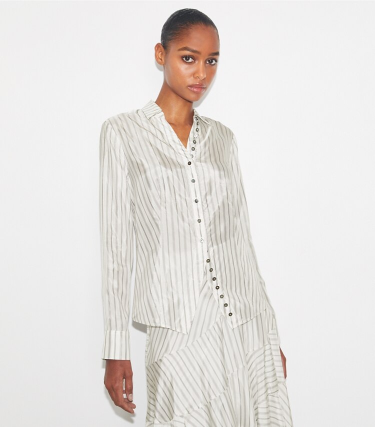Tory Burch diseñador tops Camisa fruncida en White/Gray/Black Helios Striped Lining detalle en modelo