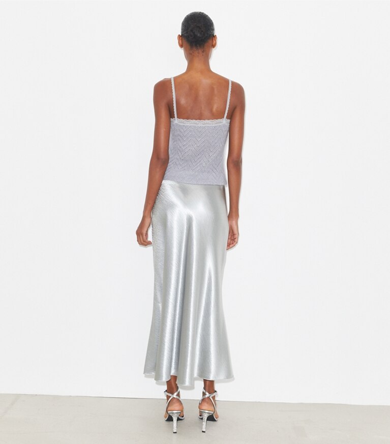 Tory Burch diseñador tops Camisola de encaje en Platinum / Metallic Blue parte posterior en modelo
