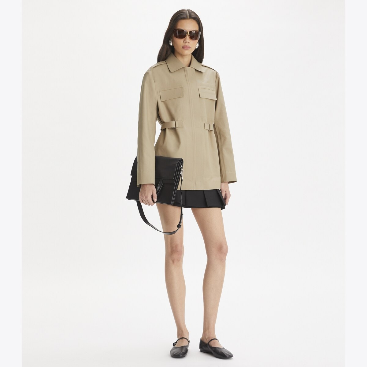 canvas-jacket-on-model-front.