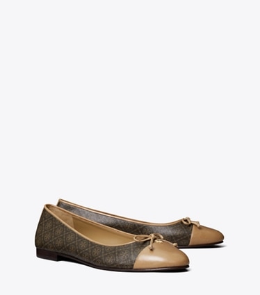 Tory Burch designer フラット キャップトゥ バレエ in FRENCH PRESS T MONO / TAN angle