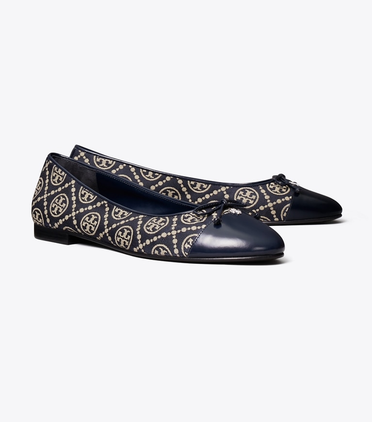 Tory Burch designer フラット キャップトゥ バレエ in NAVY T MONOGRAM / NAVY angle