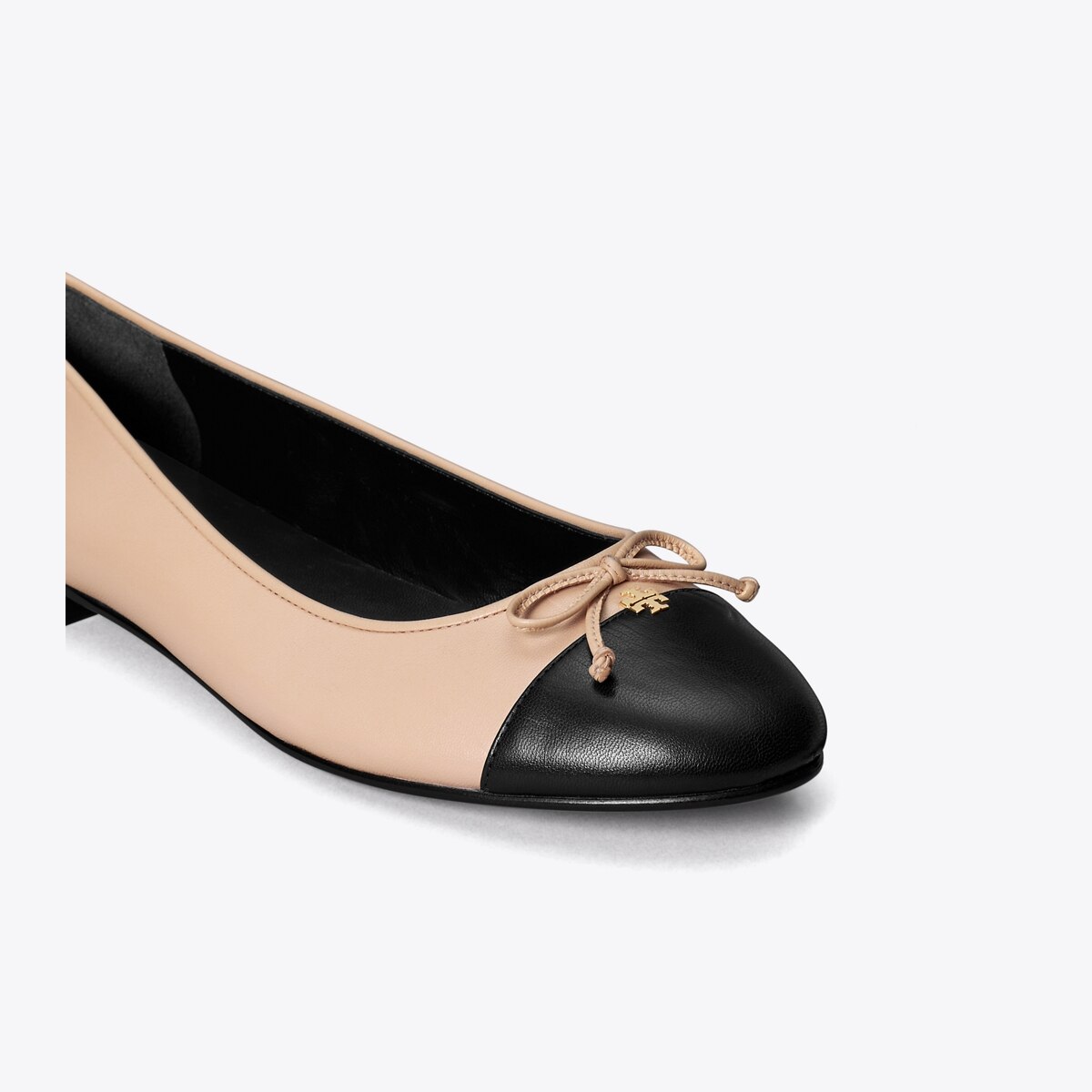 cap-toe-ballet-detail.