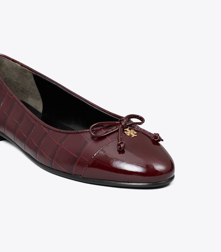 Tory Burch designer flats Cap-Toe Ballet in BORDEAUX angle