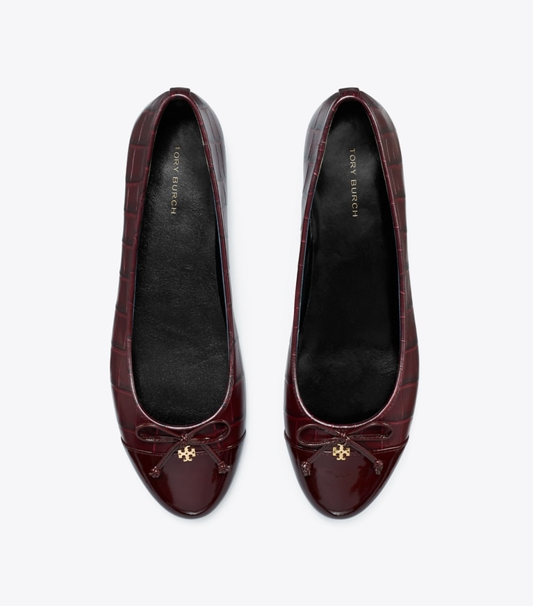 Tory Burch designer flats Cap-Toe Ballet in BORDEAUX angle