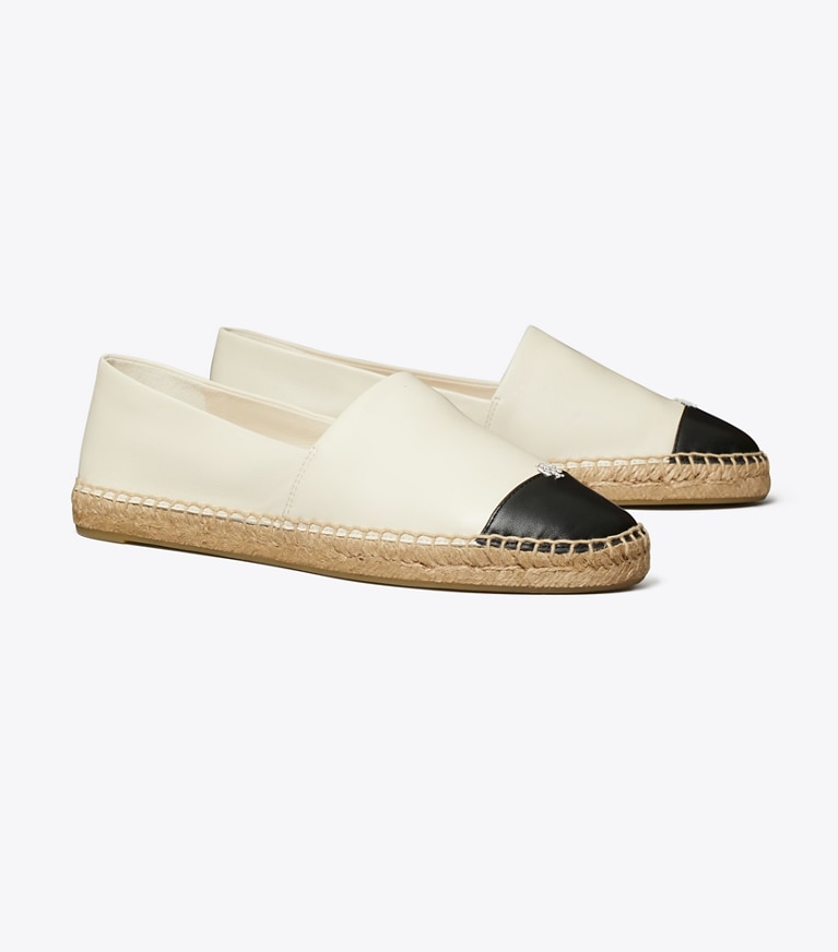Tory Burch designer エスパドリーユ キャップトゥ エスパドリーユ ワイド in LIGHT CREAM / PERFECT BLACK angle