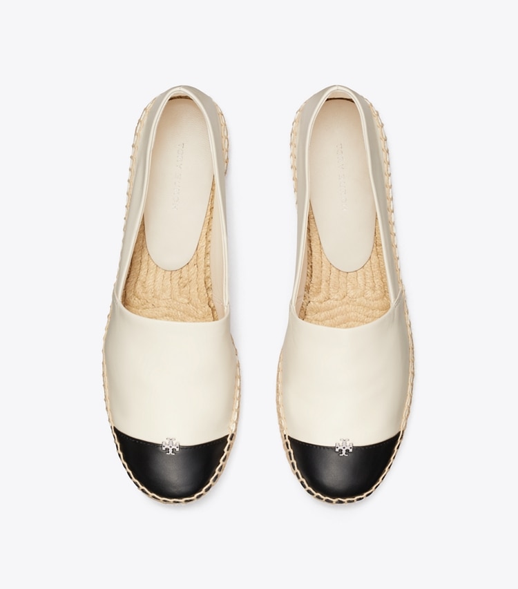 Tory Burch designer エスパドリーユ キャップトゥ エスパドリーユ ワイド in LIGHT CREAM / PERFECT BLACK オーバーヘッド