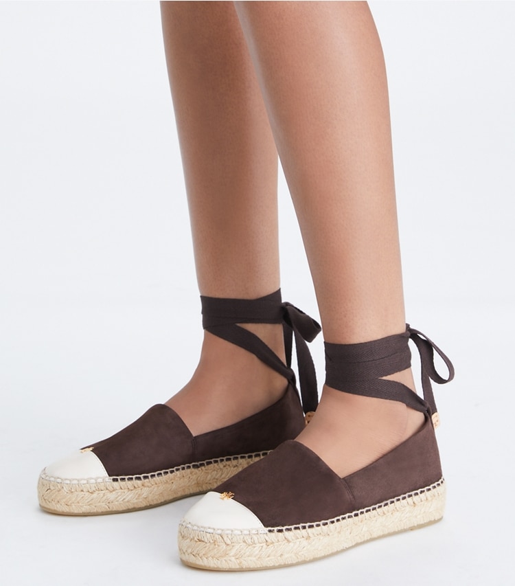 Tory Burch designer espadrilles Cap-Toe Espadrille in DARK COCOA / CERAMIC TAUPE additional on model