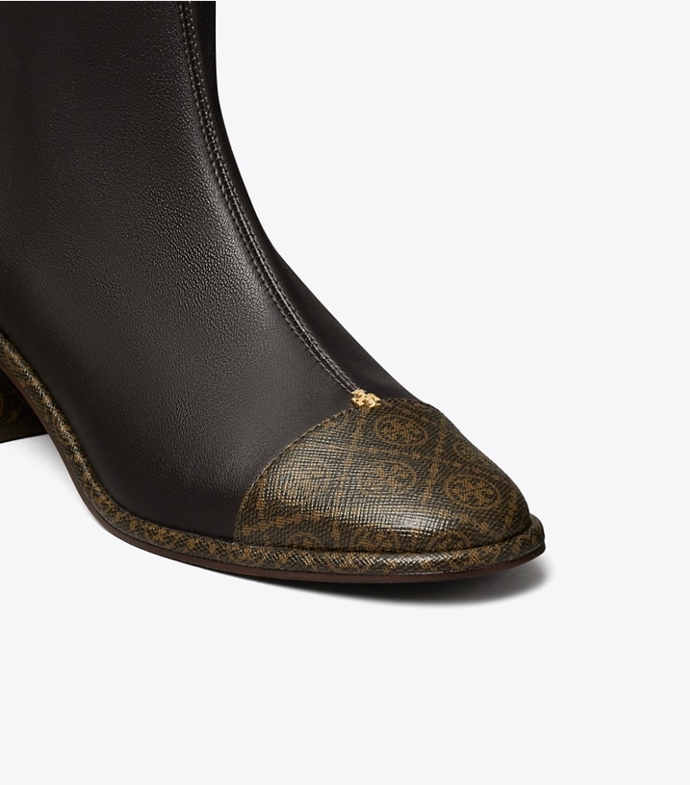 Tory Burch designer ブーティ キャップトゥ ヒール アンクルブーツ in COCOA / T MONOGRAM FRENCH PRESS ディテール