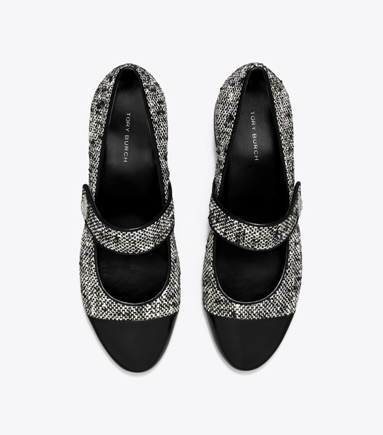 Tory Burch designer フラット キャップトゥ メリージェーン ワイド in BLACK / IVORY angle