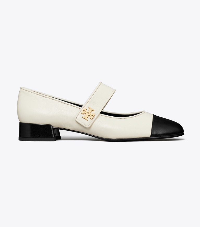 Tory Burch designer フラット キャップトゥ メリージェーン ワイド  in LIGHT CREAM / PERFECT BLACK angle