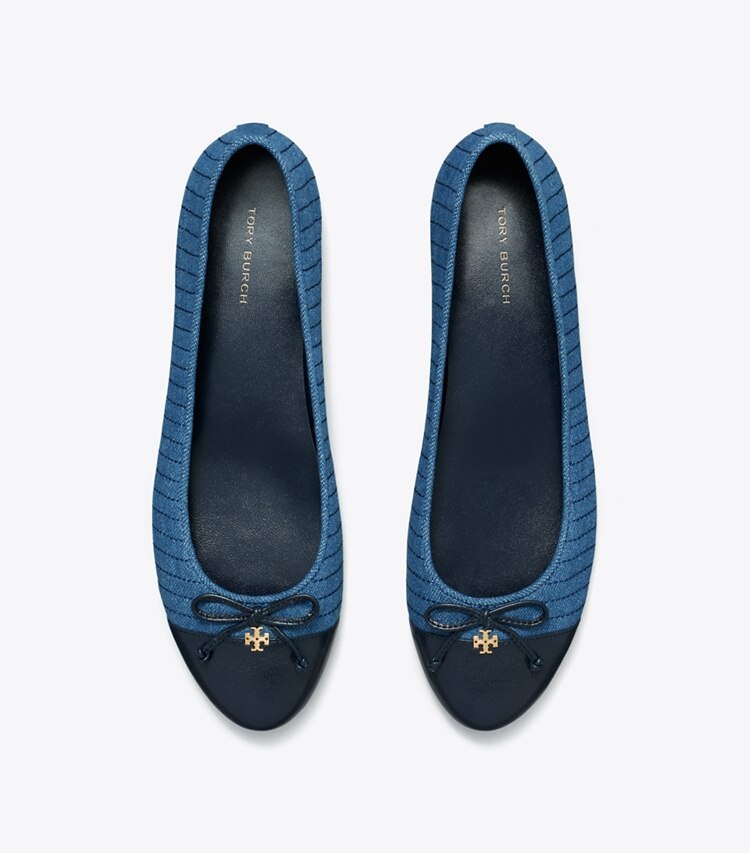 Tory Burch designer フラット キャップトゥ キルトバレエ in DENIM オーバーヘッド