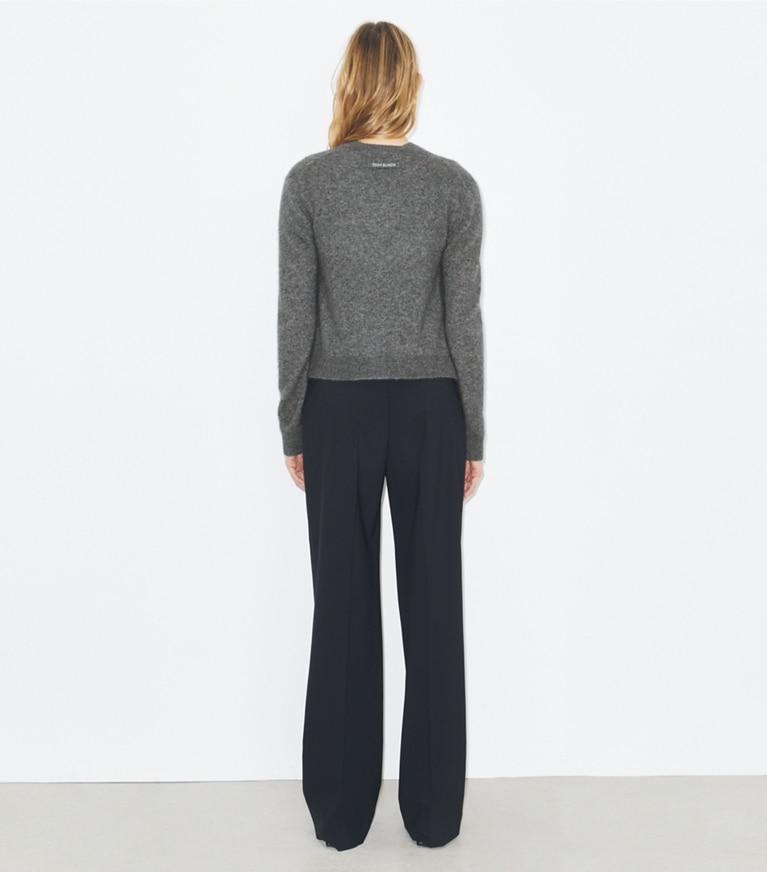 Tory Burch designer strickware Cardigan aus Kaschmir und Seide in Gray on model back